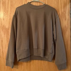 A New Day Size Medium Brown Crewneck
